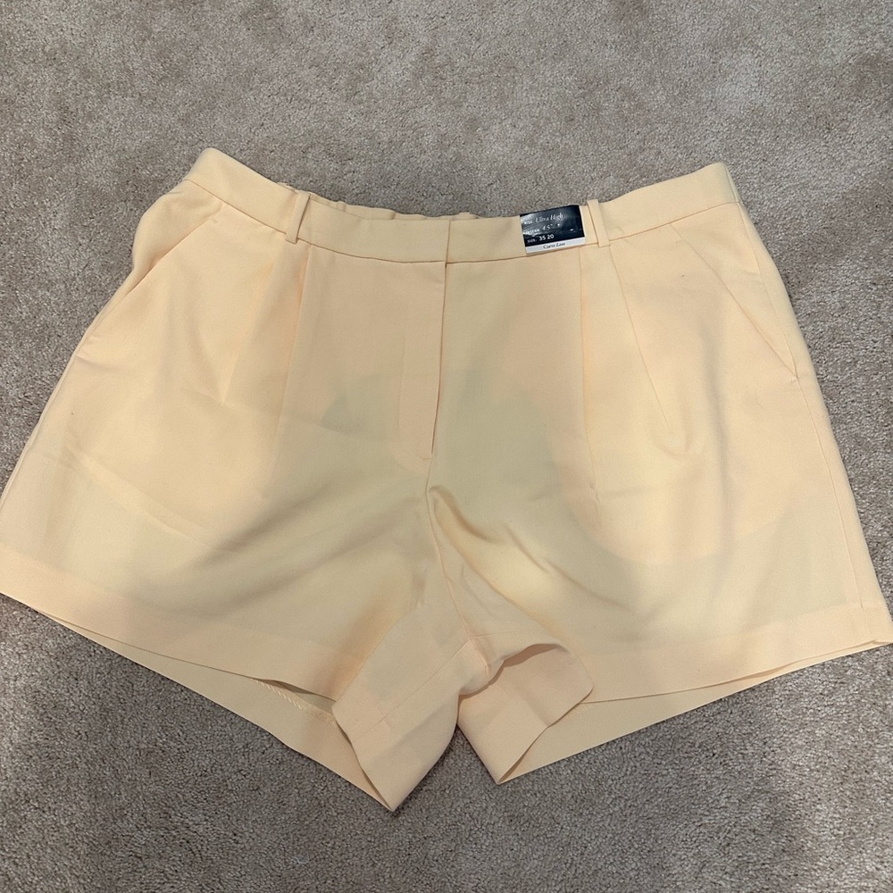 Abercrombie & Fitch Yellow Trouser High rise Curve Love shorts size 35/20 NWT